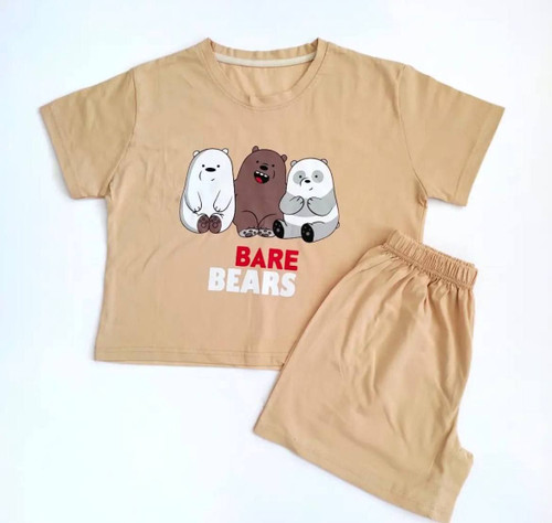 کراپ شورتک چاپ دار قواره بزرگ ،،رنگ کرم